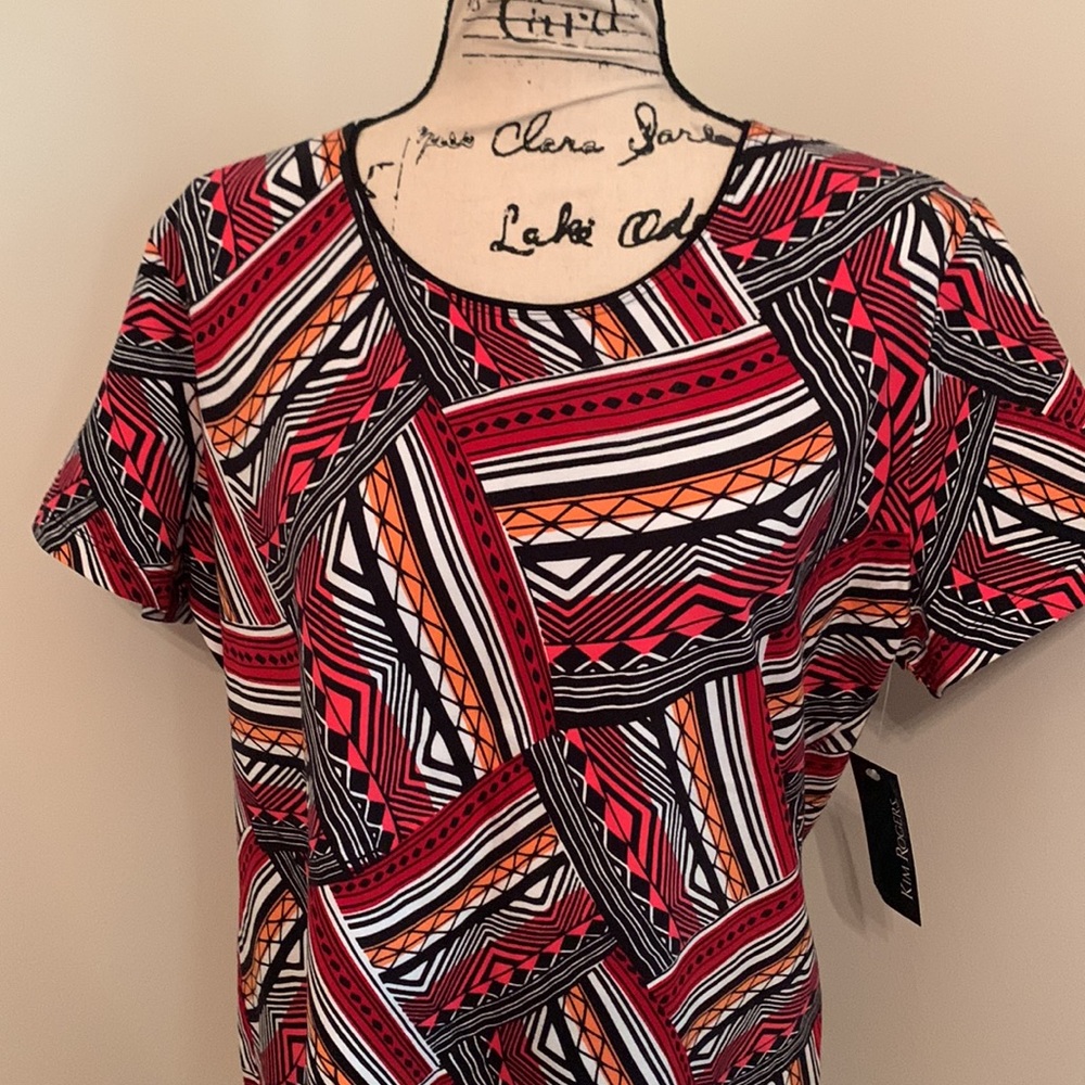 Kim Rogers NWT Geometric Multicolor Top (Coral Combo) - Picture 3 of 13